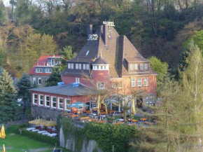  Gasthaus und Hotel An der Kost  Хаттинген